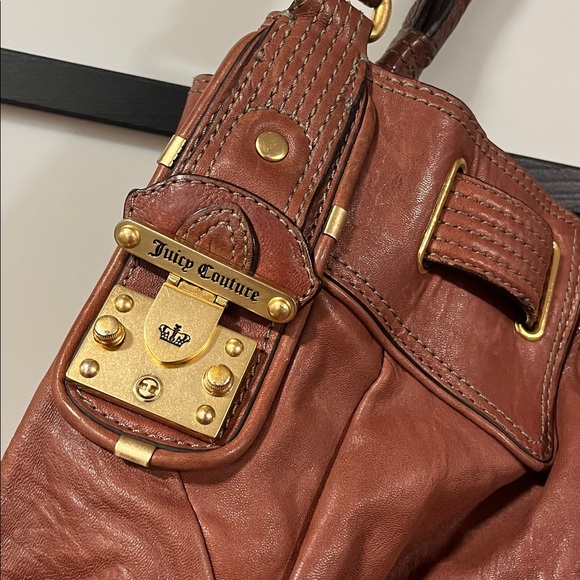 Y2K VINTAGE JUICY COUTURE FREESTYLE LOCK LEATHER LARGE TOTE SATCHEL - Picture 2 of 16